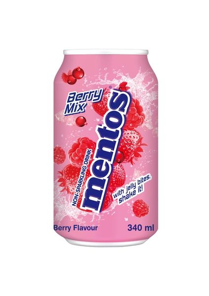 Mentos Berry Mix 340ml byr på en herlig kombinasjon av bærsmaker i hver bit. En perfekt balanse mellom søtt og fruktig for enhver anledning!