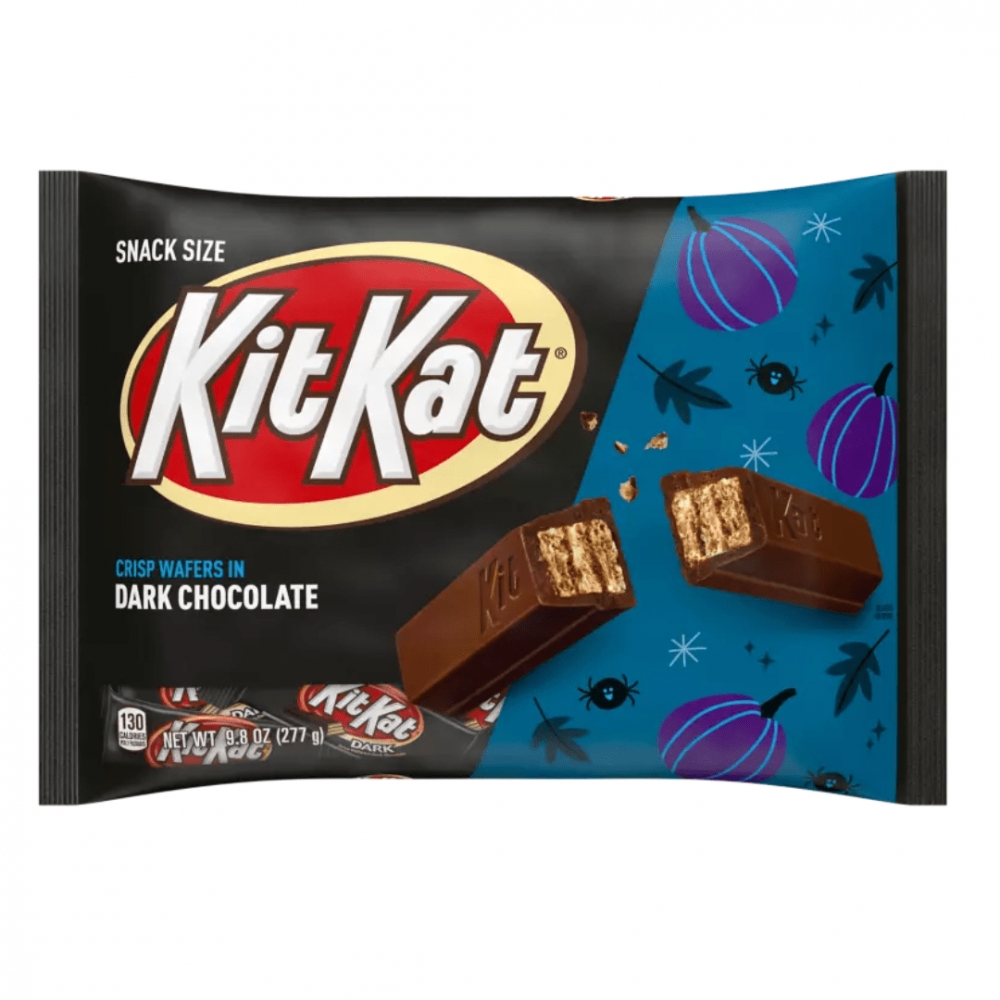 Halloween Kitkat Dark Chocolate Snack Size Bar 277g byr på deilig mørk sjokolade og sprø KitKat-kjeks. Perfekt til 