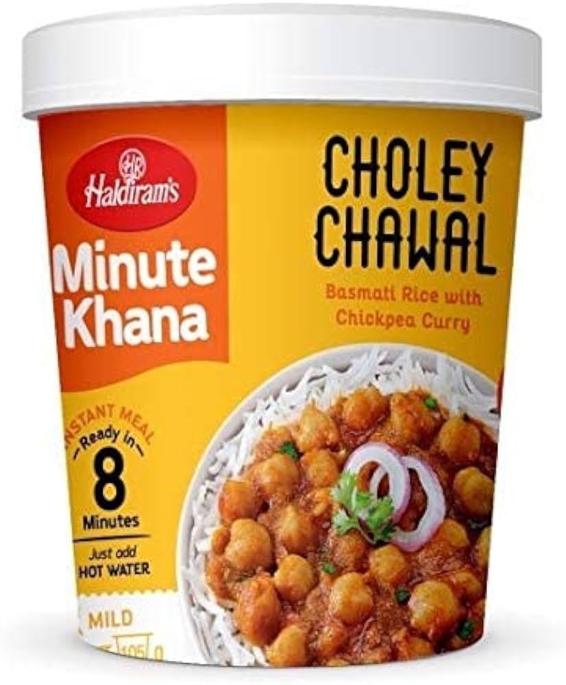 Haldiram's Choley Chawal er en klassisk rett med krydrede kikerter og aromatisk basmati-ris – tilsett kokende vann, vent 8 minutter, og nyt et smakfullt måltid på farten.